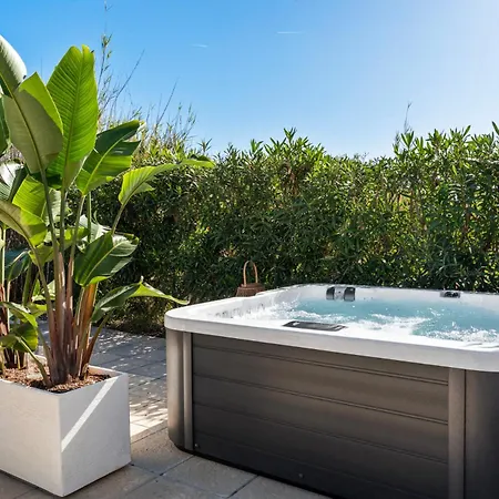 Luna Del Mar - Luxury With Jacuzzi 아파트 *