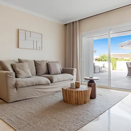 아파트 Luna Del Mar - Luxury With Jacuzzi 에스테포나