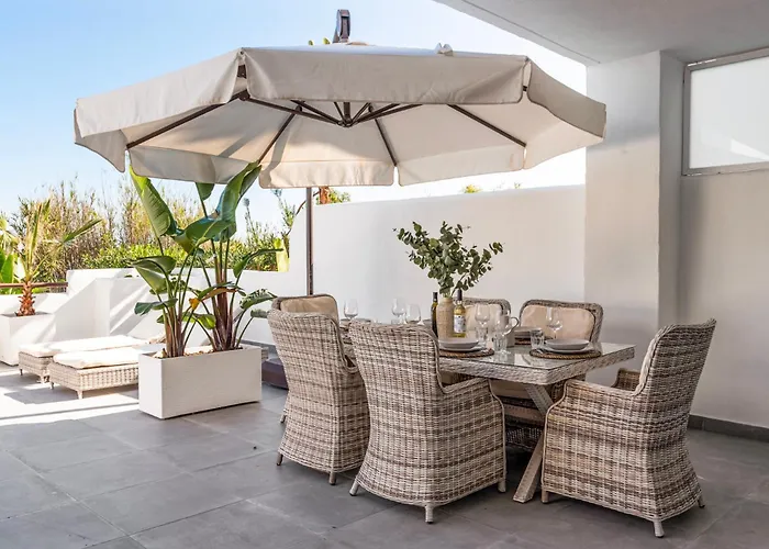 Luna Del Mar - Luxury With Jacuzzi Apartment