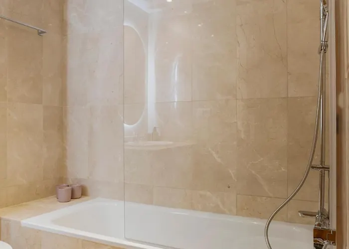 Luna Del Mar - Luxury With Jacuzzi Apartment *