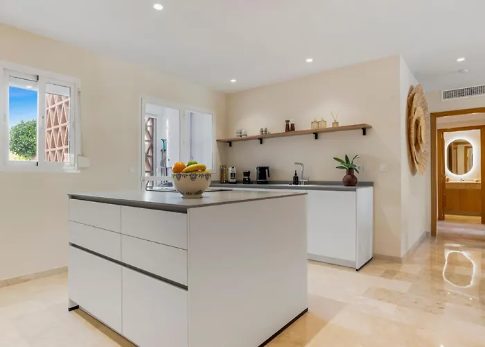 Luna Del Mar - Luxury With Jacuzzi Apartment *